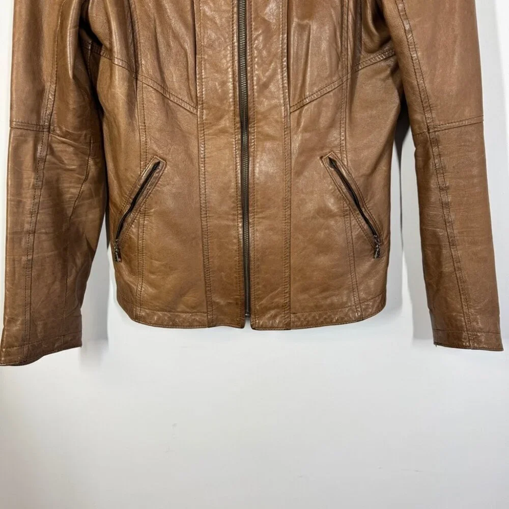 Sold - Picture 4 of 16